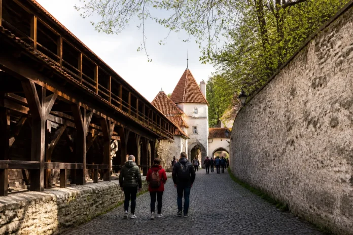 Brașov altfel cu locuri liniștite dincolo de Tâmpa și Piața Sfatului Brașov altfel cu locuri liniștite dincolo de Tâmpa și Piața Sfatului